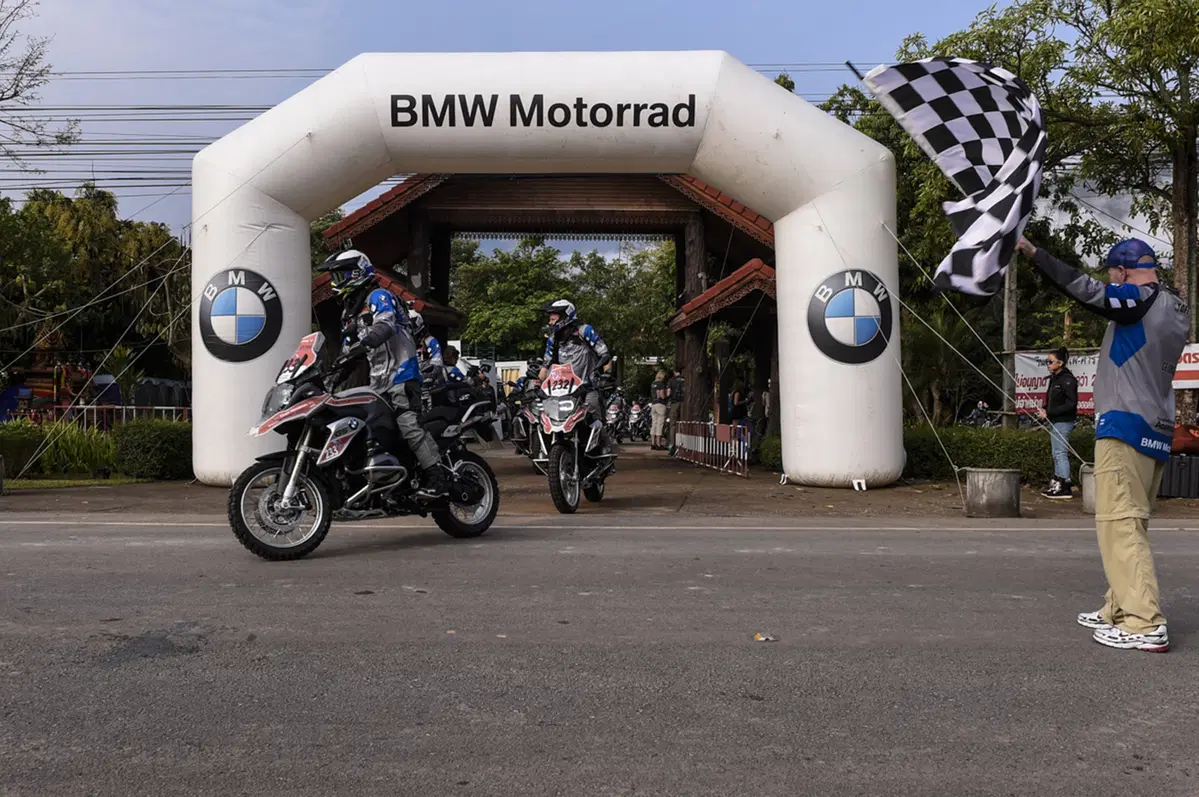 BMW GS Trophy 2016, day 1: Argentina in testa (5)