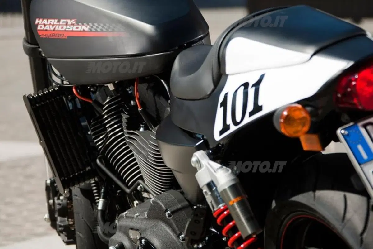 Harley-Davidson  XR1200X  (40)