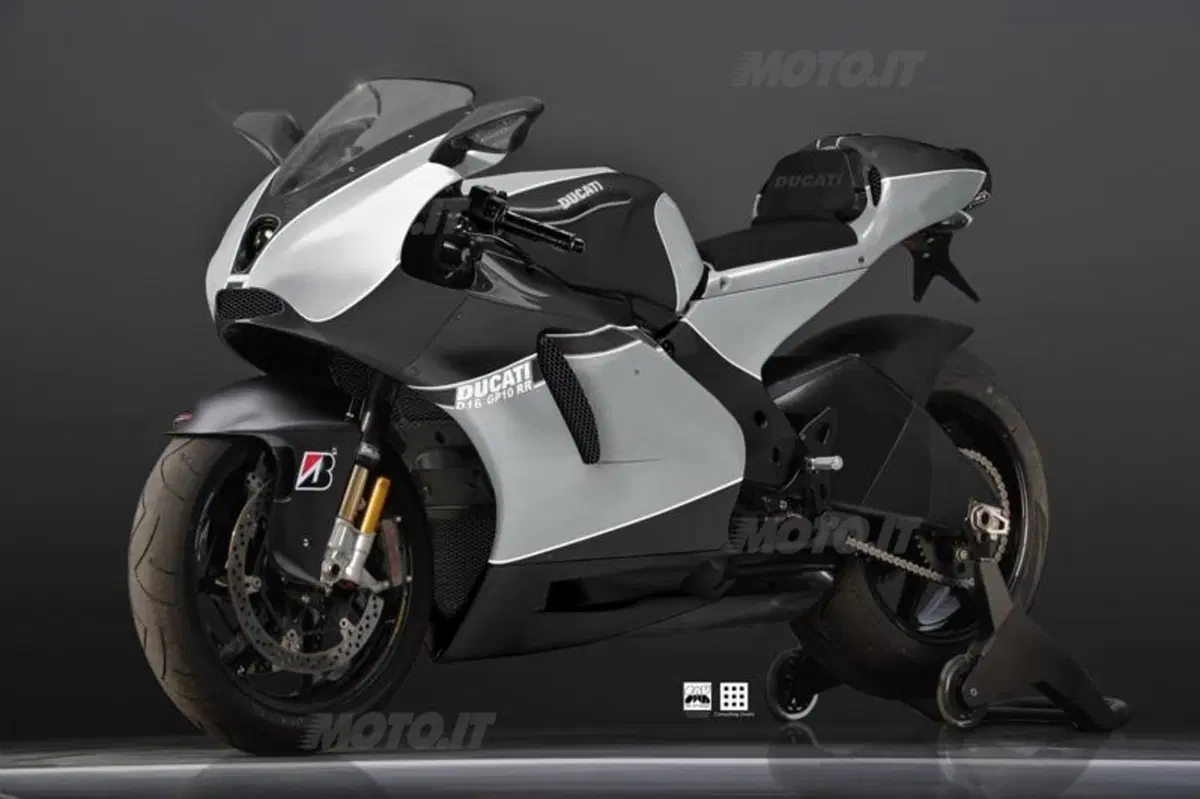 D16 GP10 RR: la Desmosedici di Stoner mette la targa! (5)