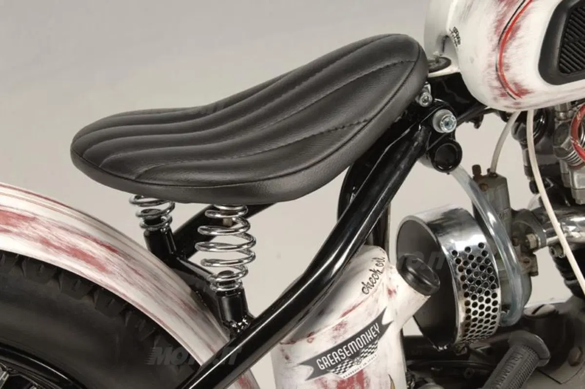 Triumph vintage su misura