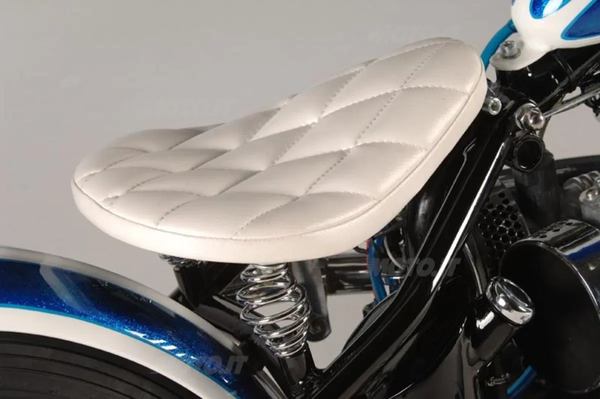 Triumph vintage su misura (16)