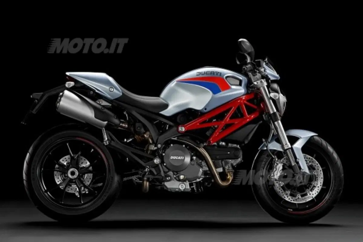 Svelata la Ducati Monster 796 (14)