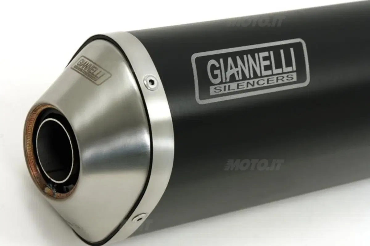Giannelli Maxi 2010 Black Line (3)