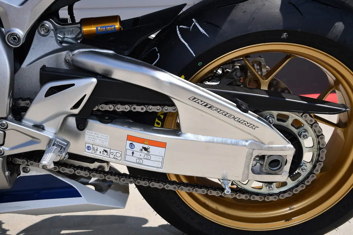 Honda CBR 1000RR SP e Kawasaki ZX-10R SE. Questioni... in sospeso (10)