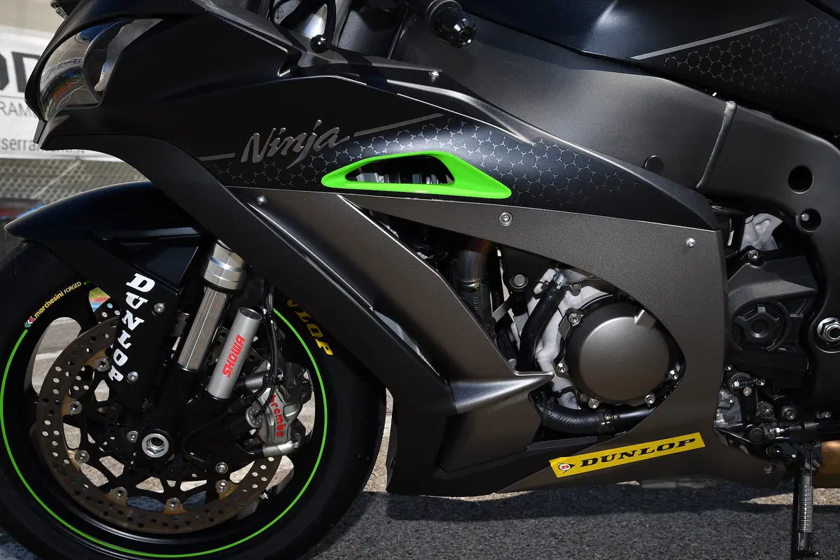Honda CBR 1000RR SP e Kawasaki ZX-10R SE. Questioni... in sospeso (15)