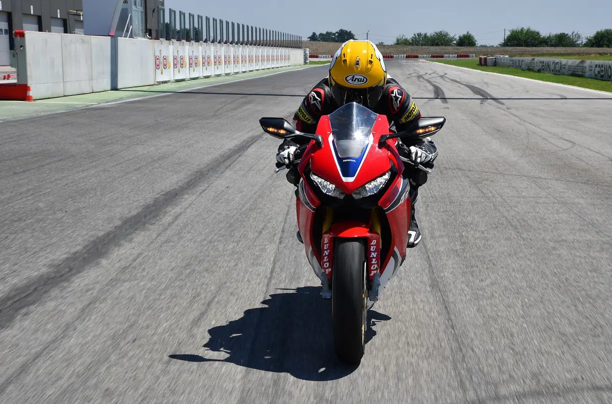 Honda CBR 1000RR SP e Kawasaki ZX-10R SE. Questioni... in sospeso (2)