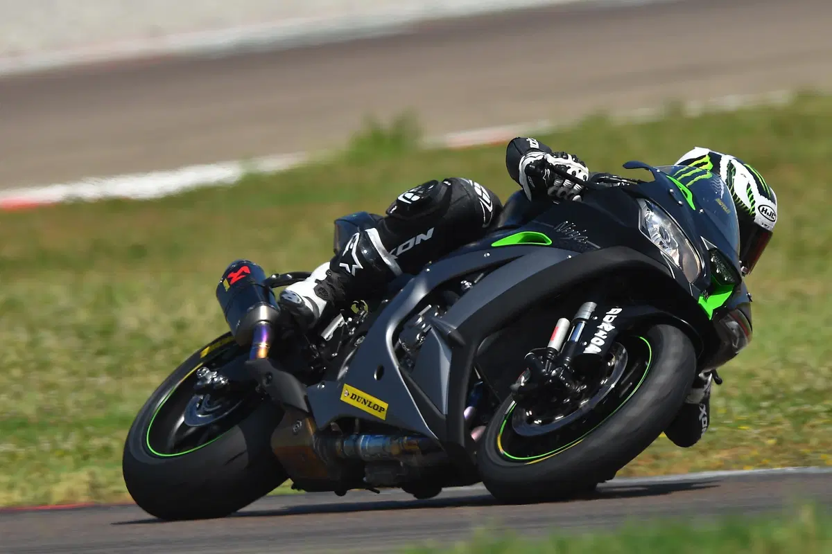 Honda CBR 1000RR SP e Kawasaki ZX-10R SE. Questioni... in sospeso (8)