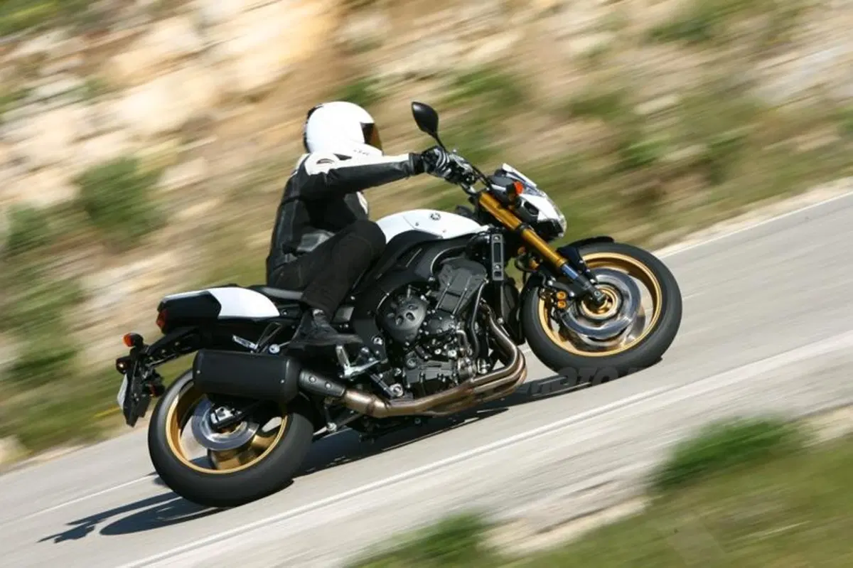 Yamaha Fazer 8 e FZ8 (5)