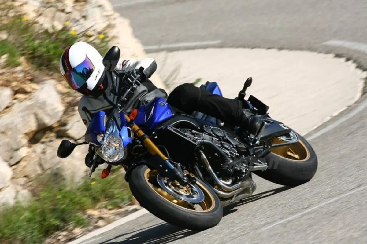 Yamaha Fazer 8 e FZ8 (6)