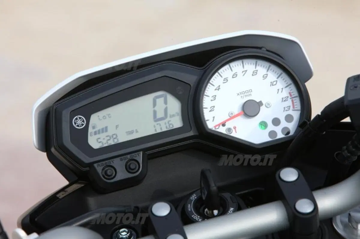 Yamaha Fazer 8 e FZ8 (17)