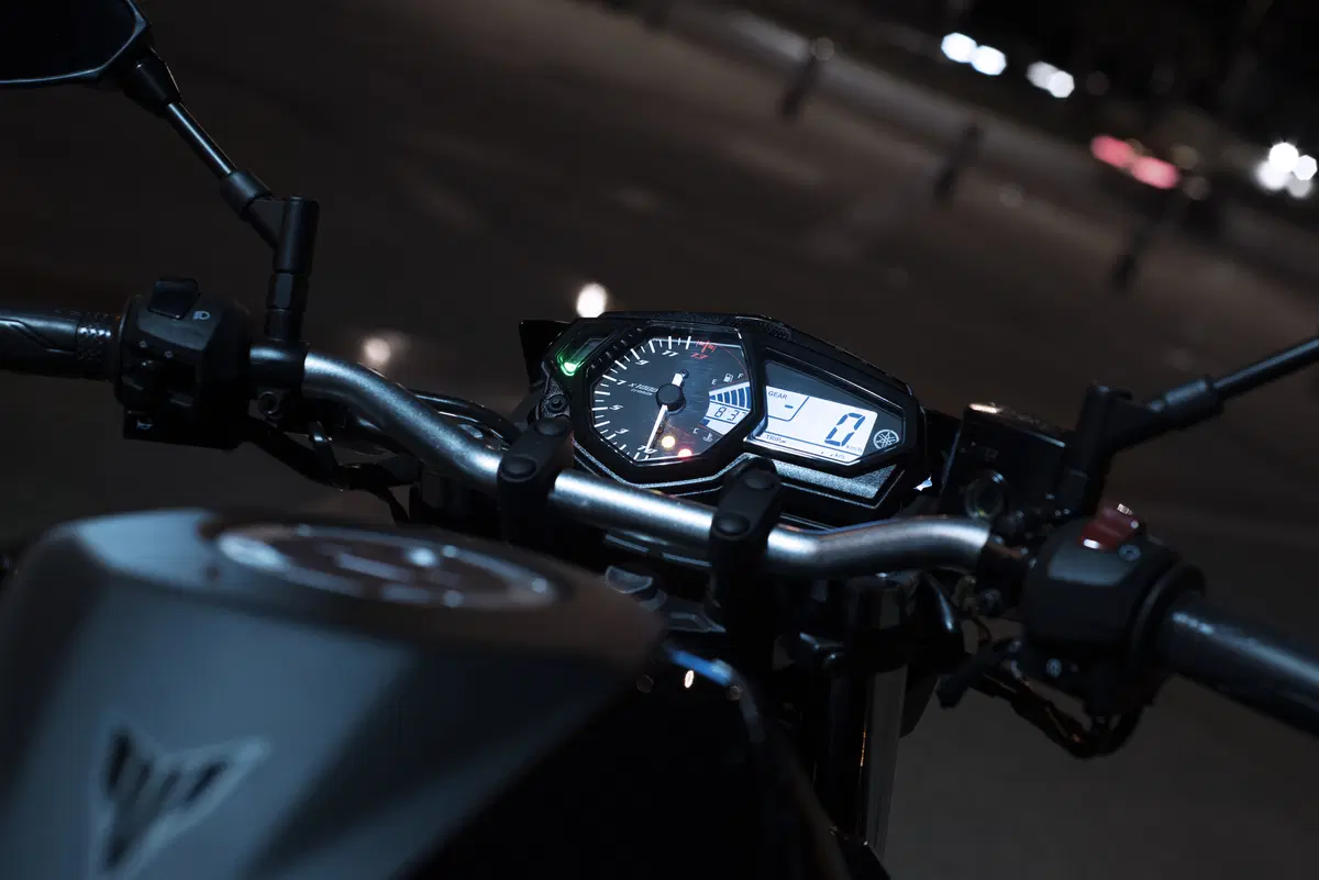 Yamaha MT-03 2016 (15)