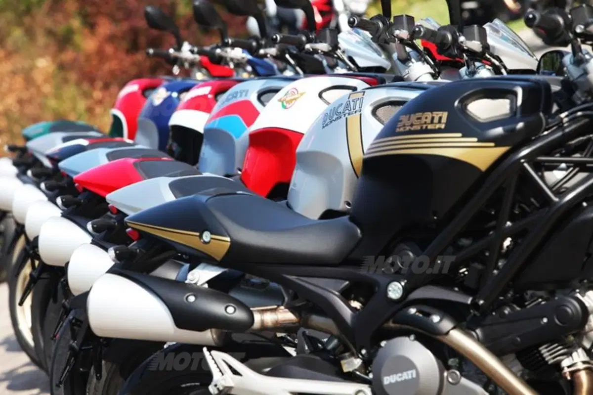 Ducati Monster 796  (24)