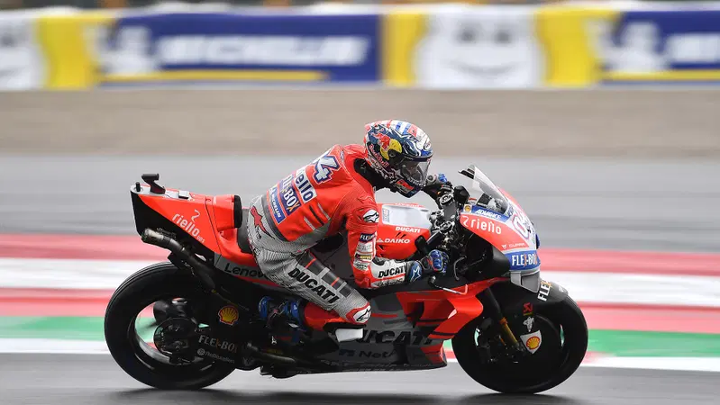 MotoGP 2018. Dovizioso: "Marquez sa dove osare per batterci"