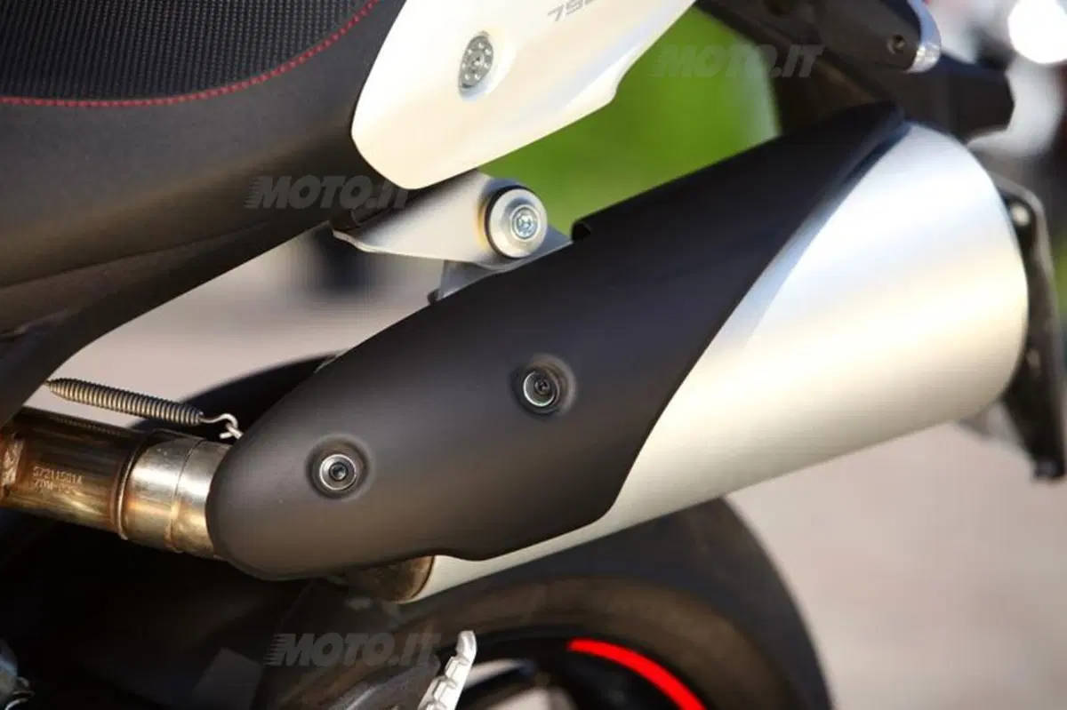 Ducati Monster 796  (40)