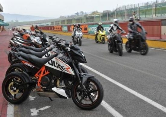 KTM TNT, prova in pista degli ultimi modelli e libere gratuite