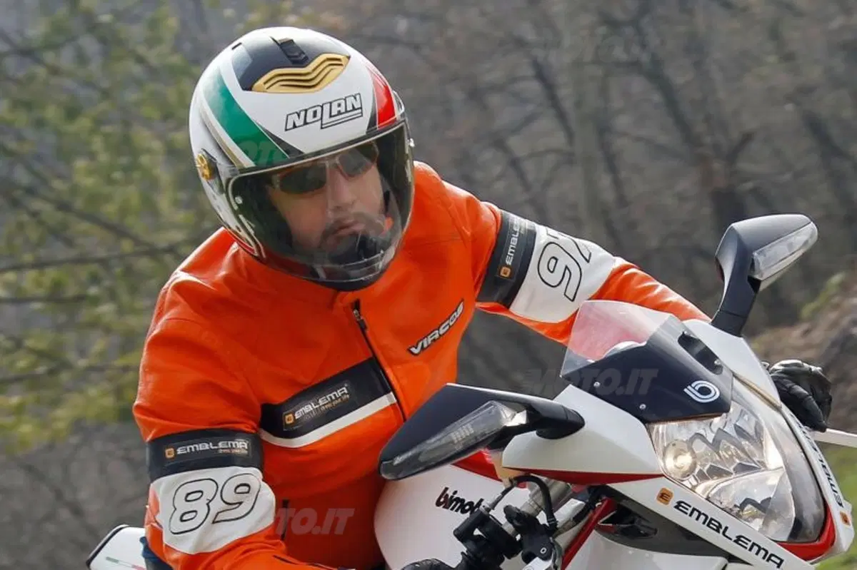 Emblema: gli occhiali nati per chi va in moto (19)
