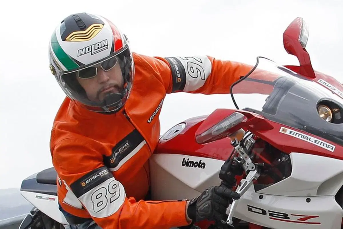 Emblema: gli occhiali nati per chi va in moto (21)
