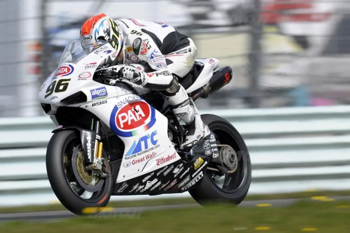 Rea precede Smrz e Corser nella Superpole di Assen (4)