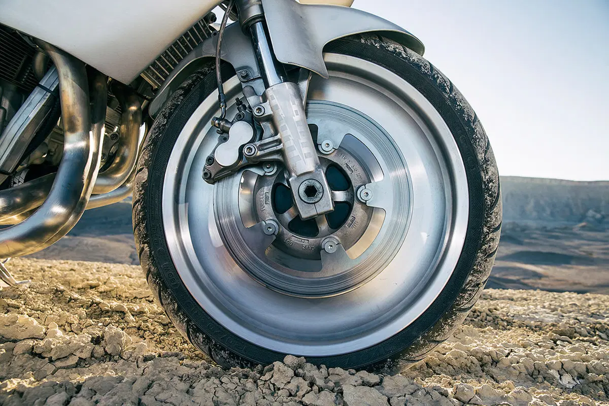 GSX-R Major Tom, l'omaggio Icon a David Bowie (12)