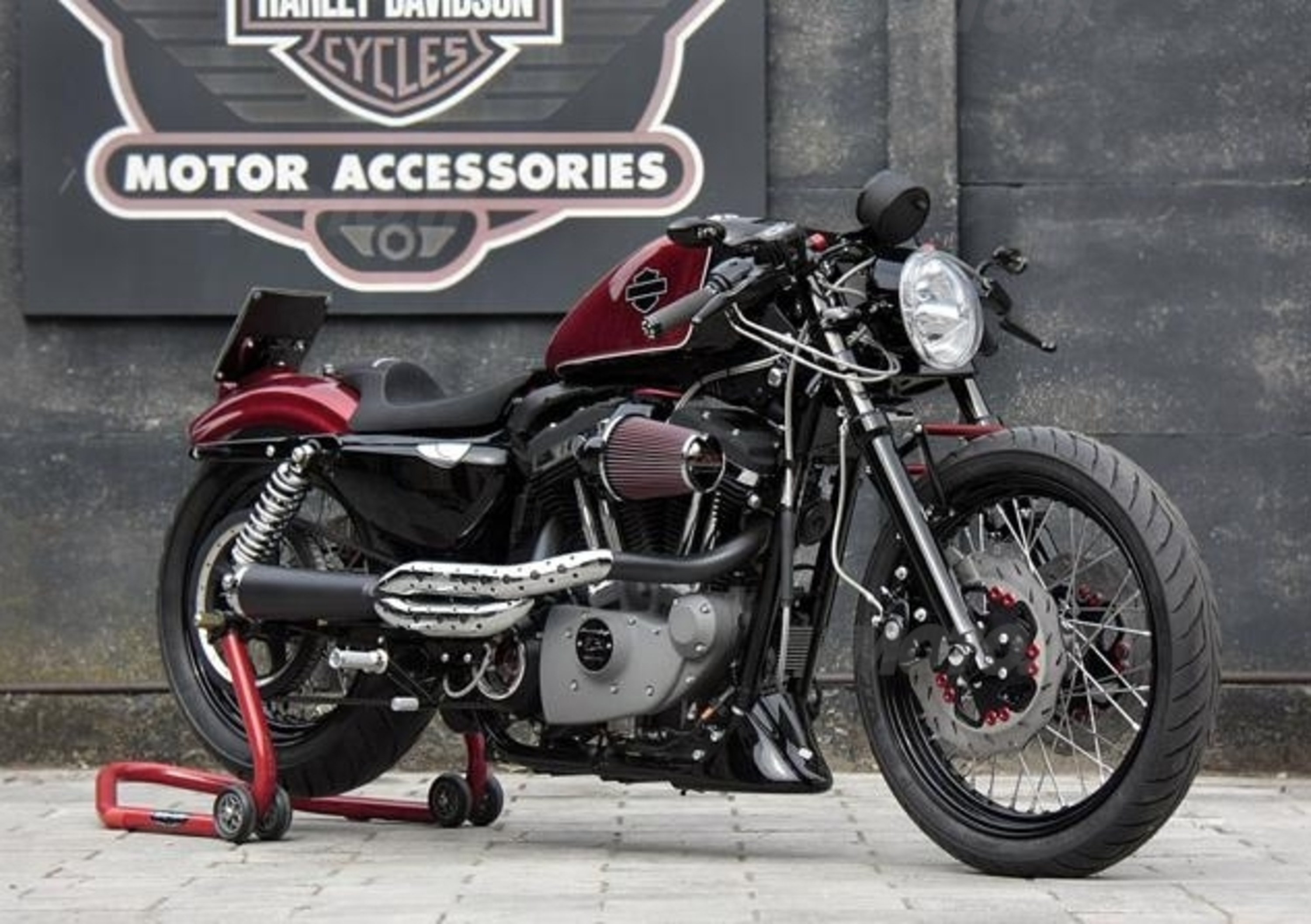 Cafe racer made in Harley-Davidson Pavia