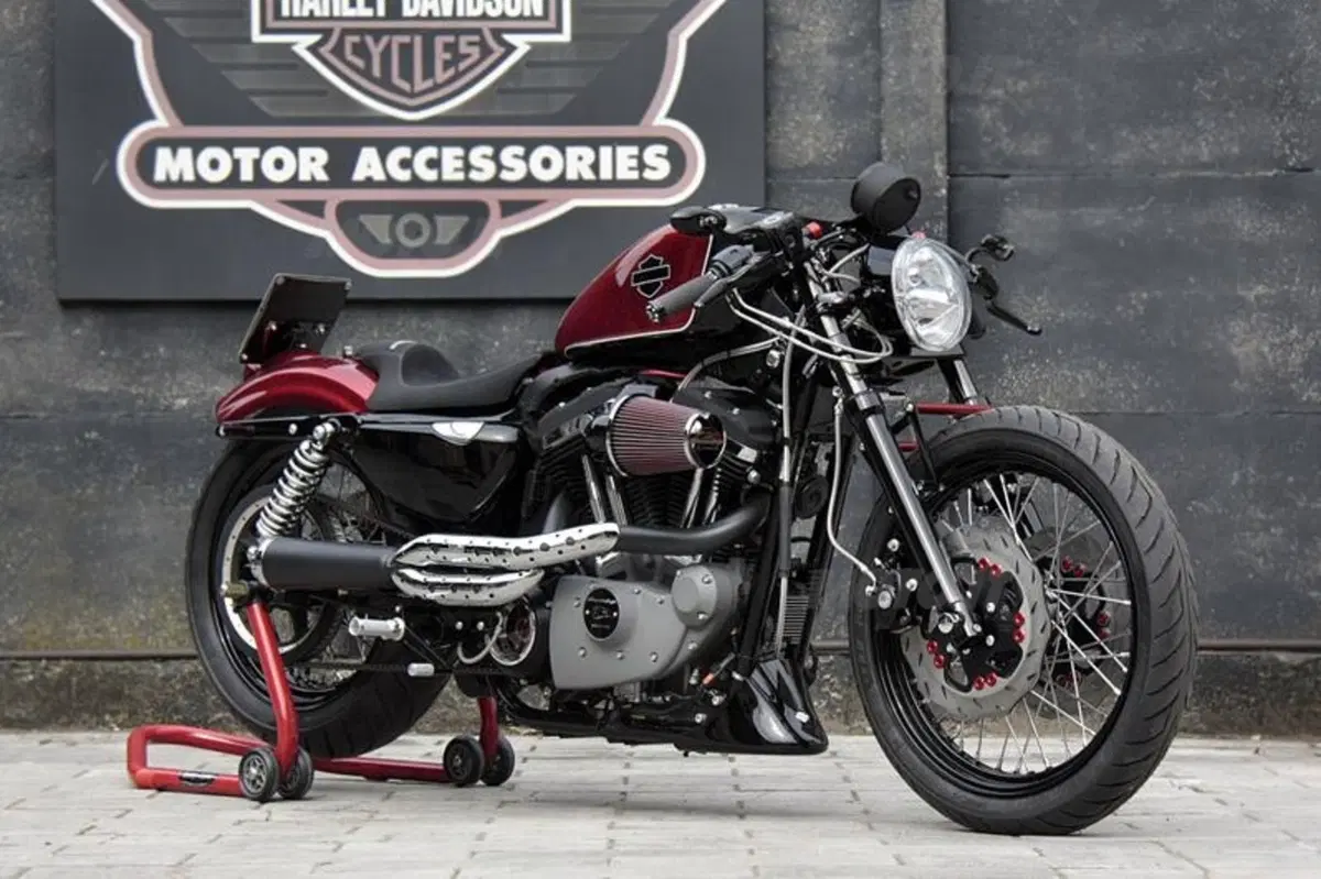Cafe racer made in Harley-Davidson Pavia (2)