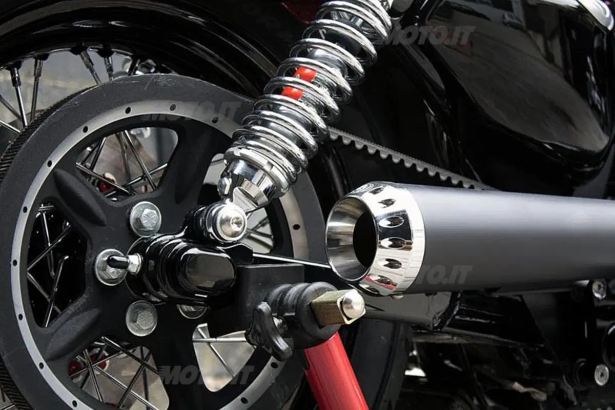 Cafe racer made in Harley-Davidson Pavia (15)