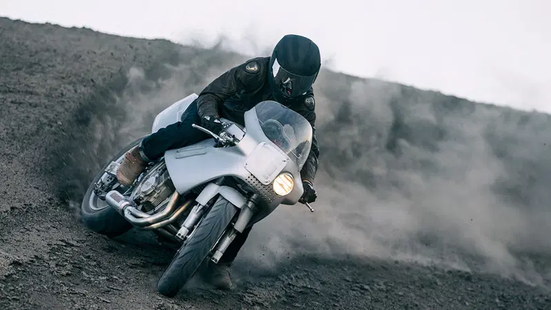 GSX-R Major Tom, l'omaggio Icon a David Bowie