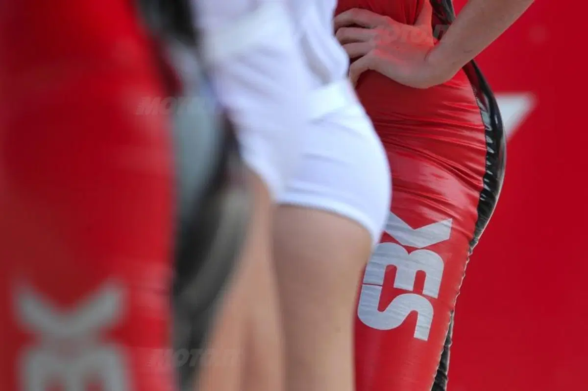 Le "Girls" più belle di Assen (12)