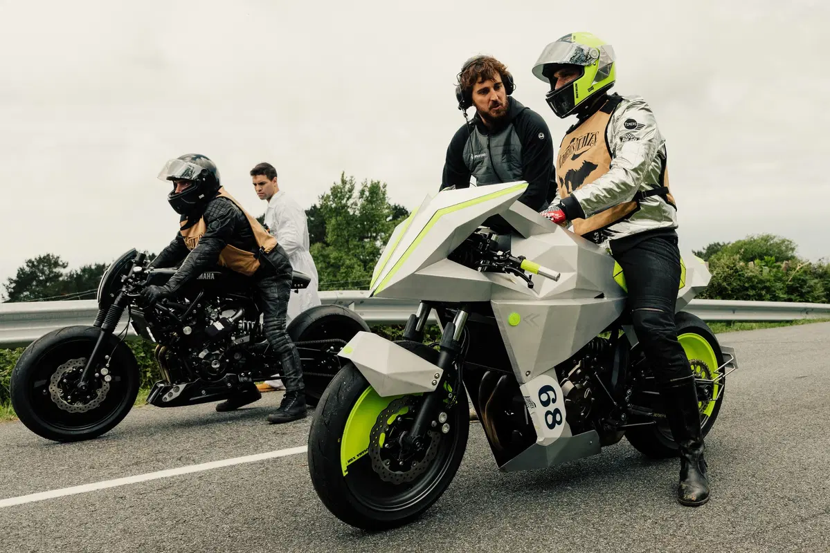 Yamaha XSR700 "The Outrun" da Ton-Up Garage 