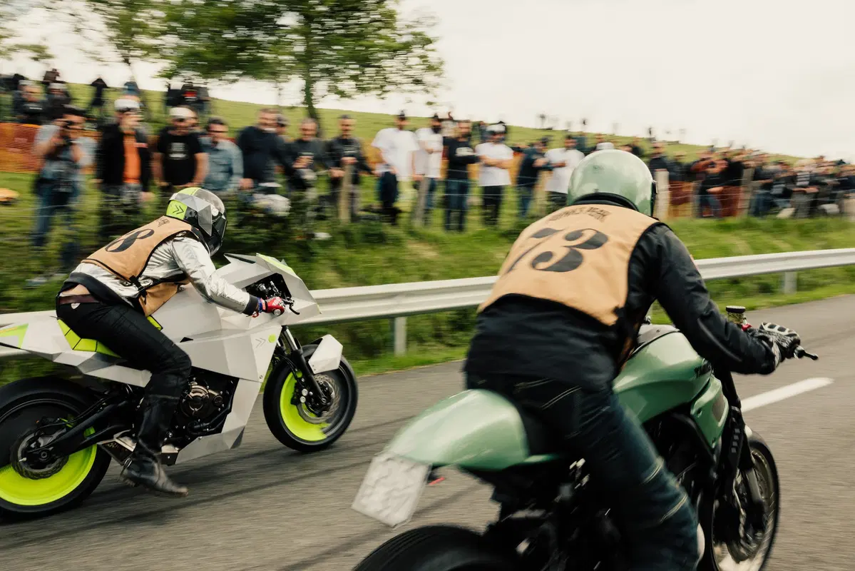 Yamaha XSR700 'The Outrun' da Ton-Up Garage  (3)
