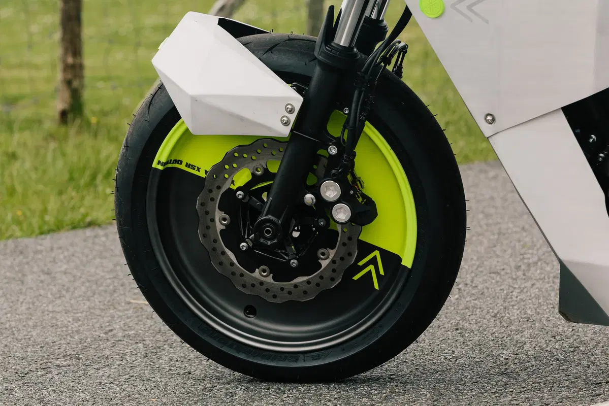 Yamaha XSR700 'The Outrun' da Ton-Up Garage  (16)