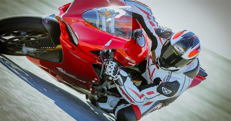 La Ducati Panigale 1299S nel nostro test a Portimao