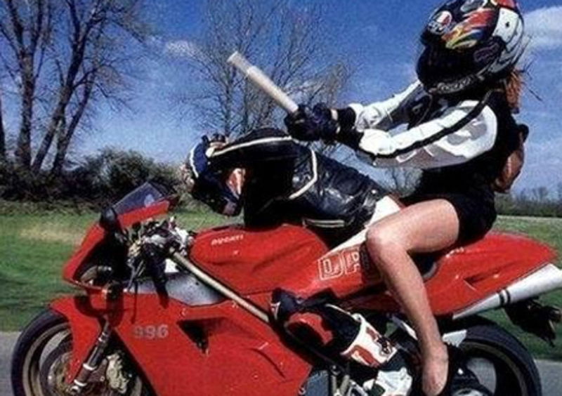 Nico Cereghini: &quot;La donna e la moto&quot;