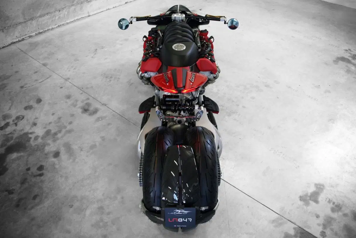 Lazareth LM 847, multiruota con Maserati V8 (6)