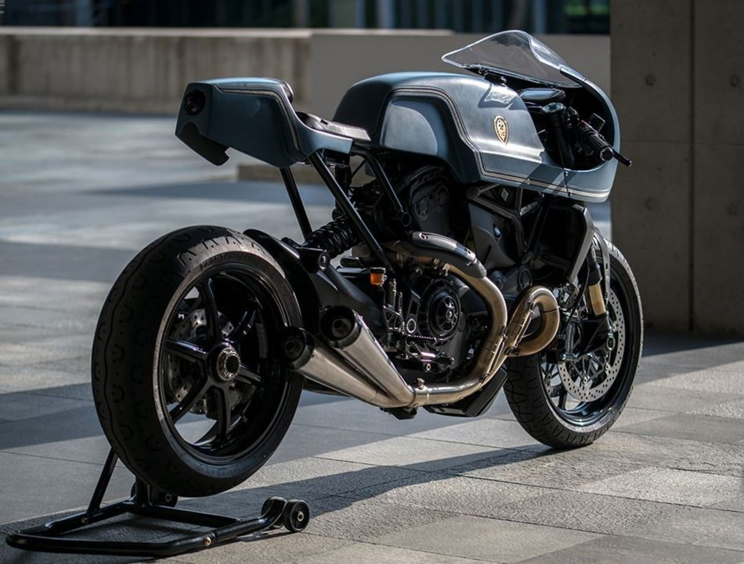 Ducati Monster 1200S The Indigo Flyer da Rough Crafts