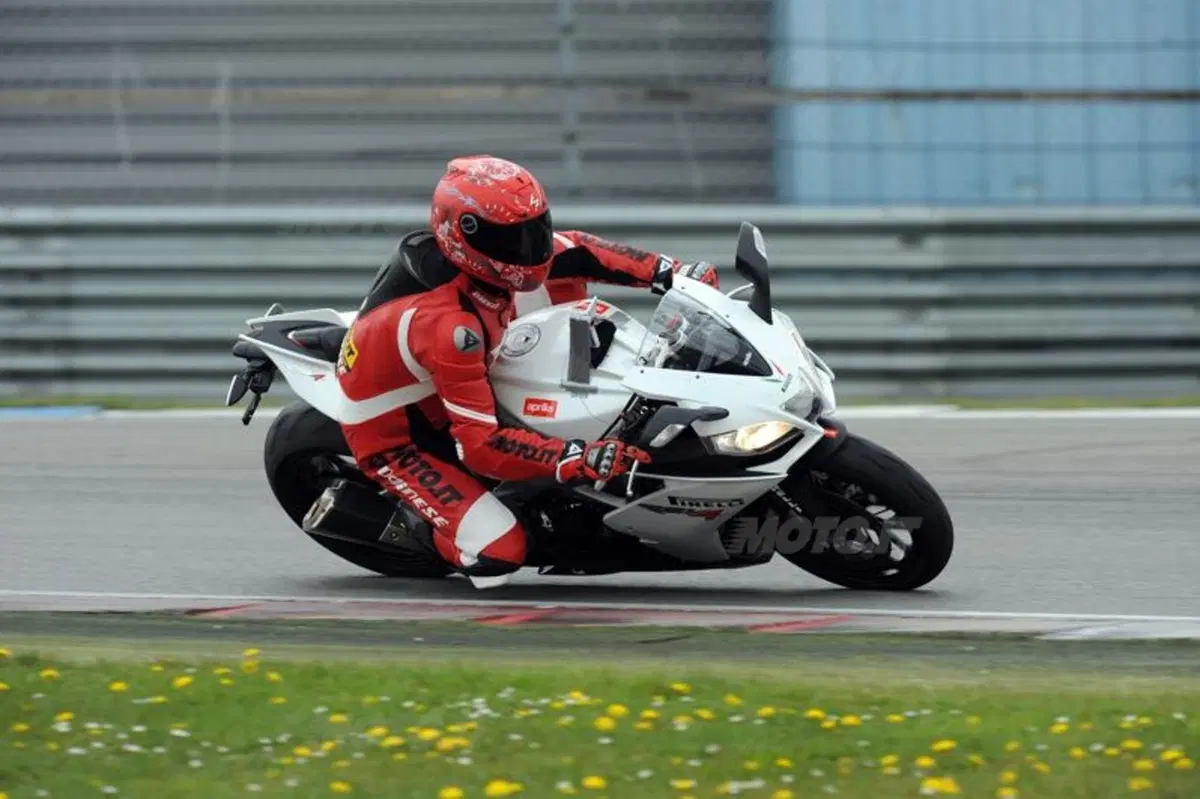 Pirelli Diablo Rosso Corsa: il tuo pneumatico (12)