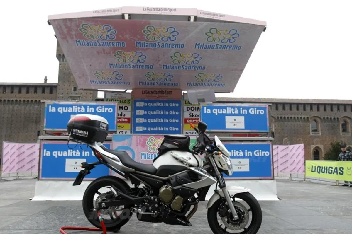 Yamaha XJ6, moto ufficiali del giro d’Italia (5)