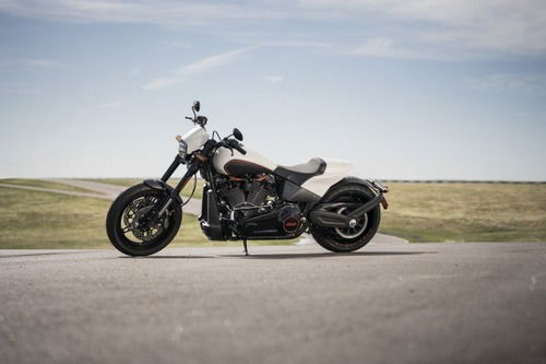 Harley-Davidson FXDR 114” 2019. Foto e Video (8)