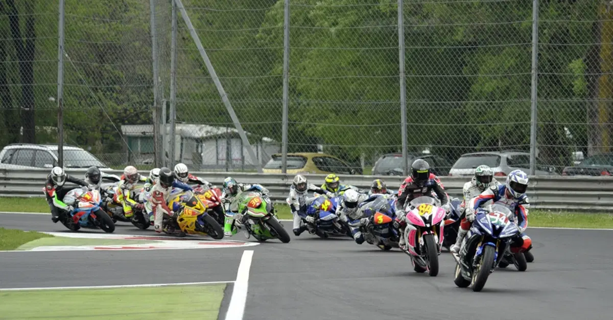 CIV a Monza: la pioggia non ferma lo spettacolo (2)