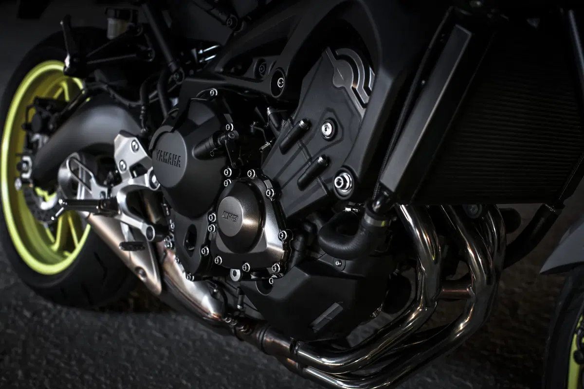 Yamaha MT-09 2016 (22)