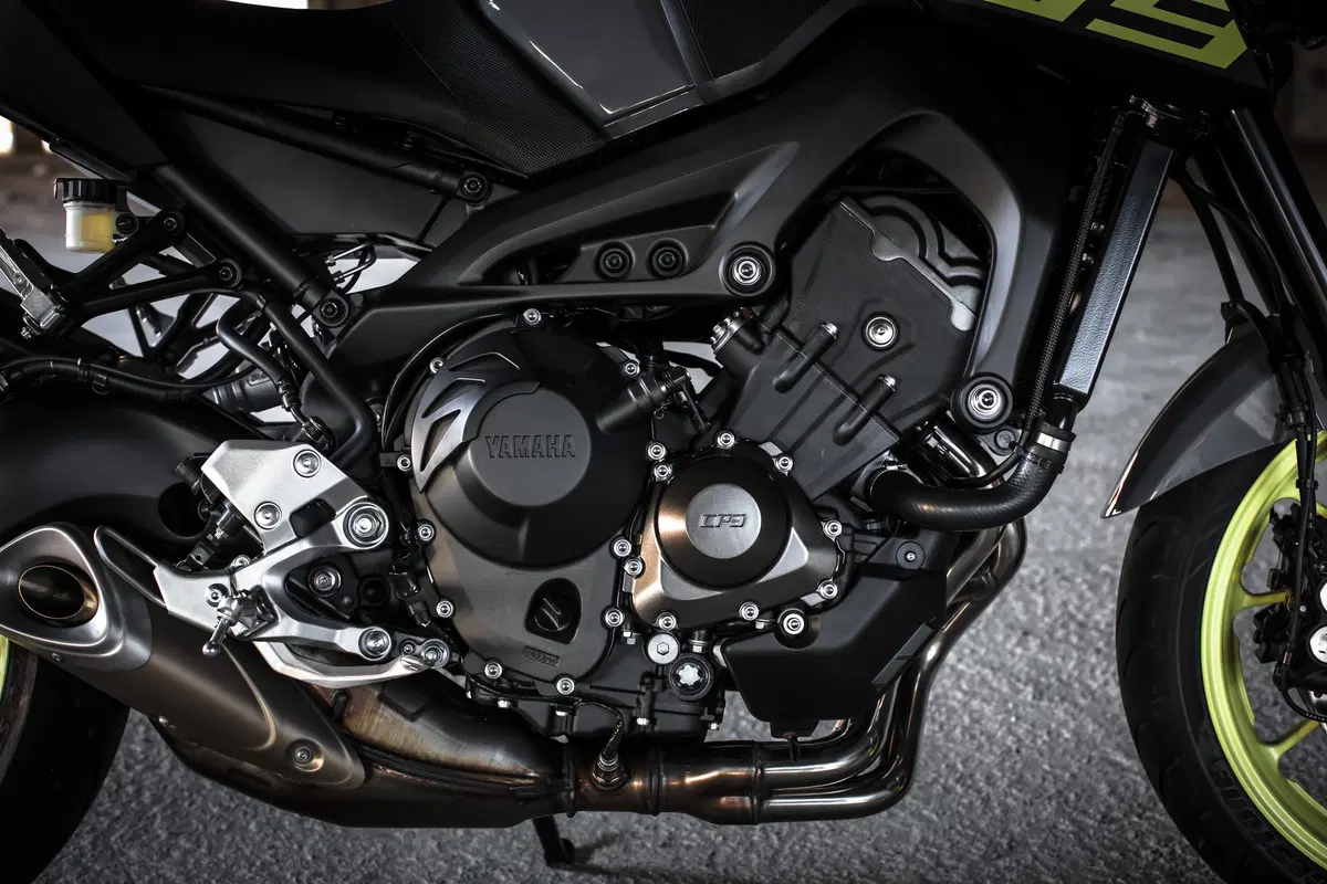 Yamaha MT-09 2016 (24)