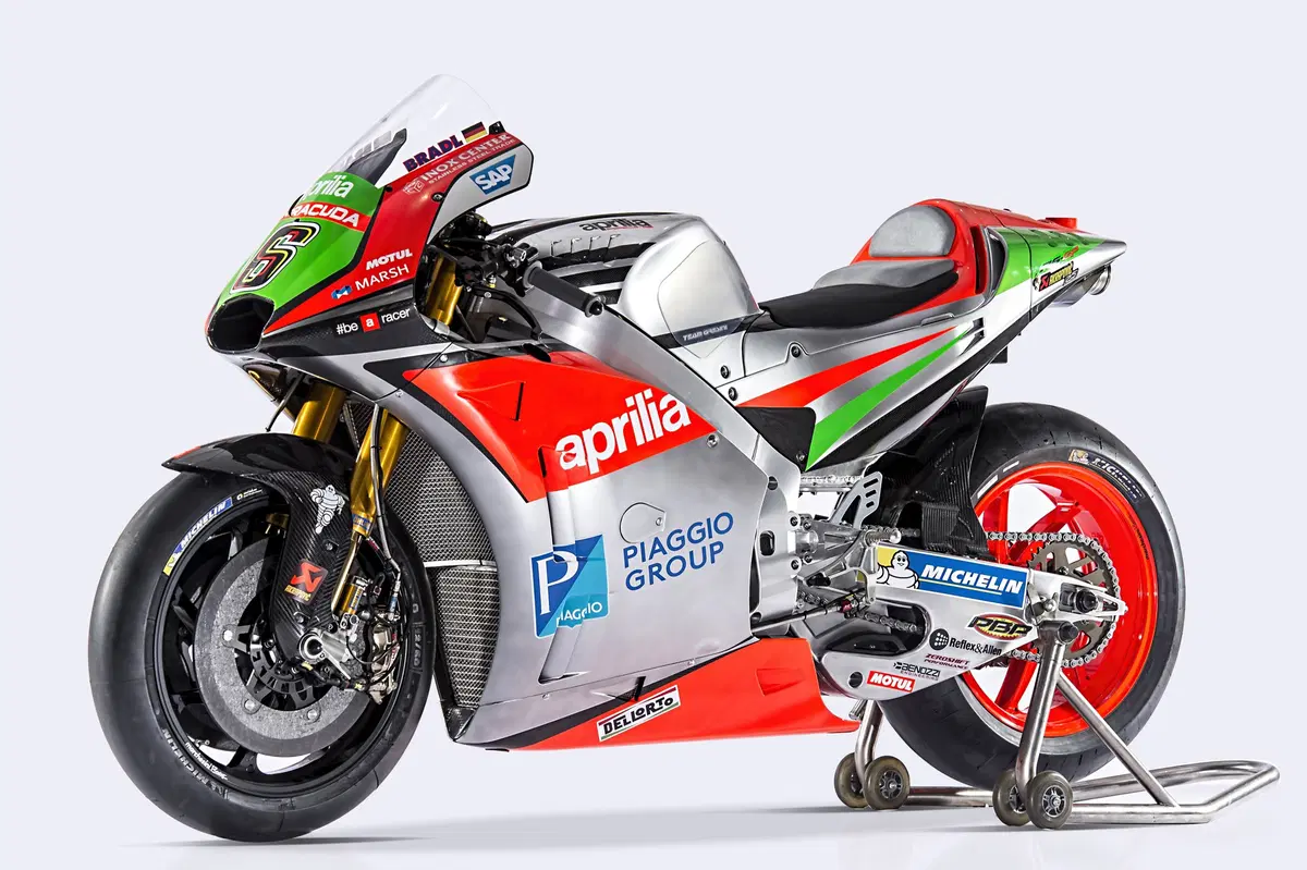 MotoGP. Presentata l'Aprilia  RS-GP 2016  (2)