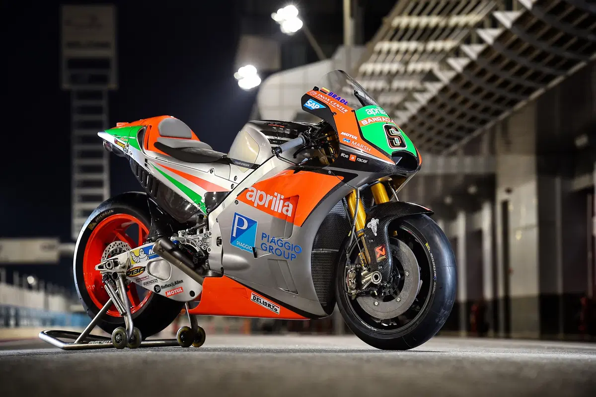 MotoGP. Presentata l'Aprilia  RS-GP 2016  (7)