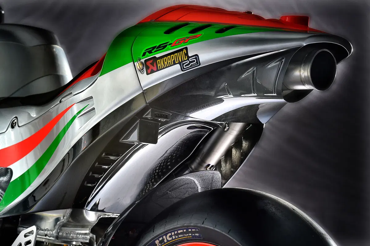 MotoGP. Presentata l'Aprilia  RS-GP 2016  (10)