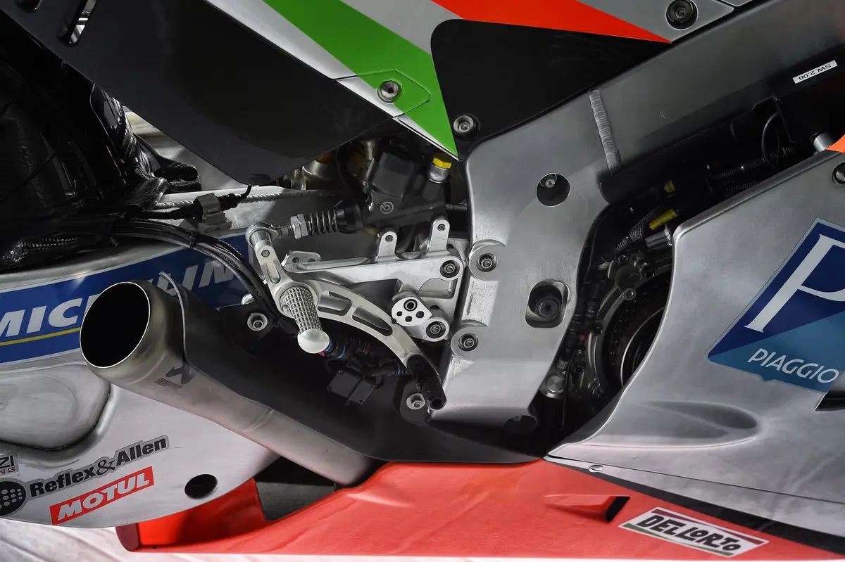 MotoGP. Presentata l'Aprilia  RS-GP 2016  (14)