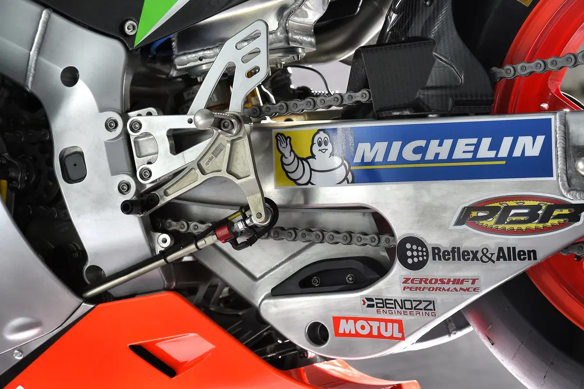 MotoGP. Presentata l'Aprilia  RS-GP 2016  (15)