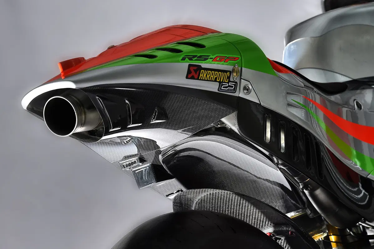 MotoGP. Presentata l'Aprilia  RS-GP 2016  (16)