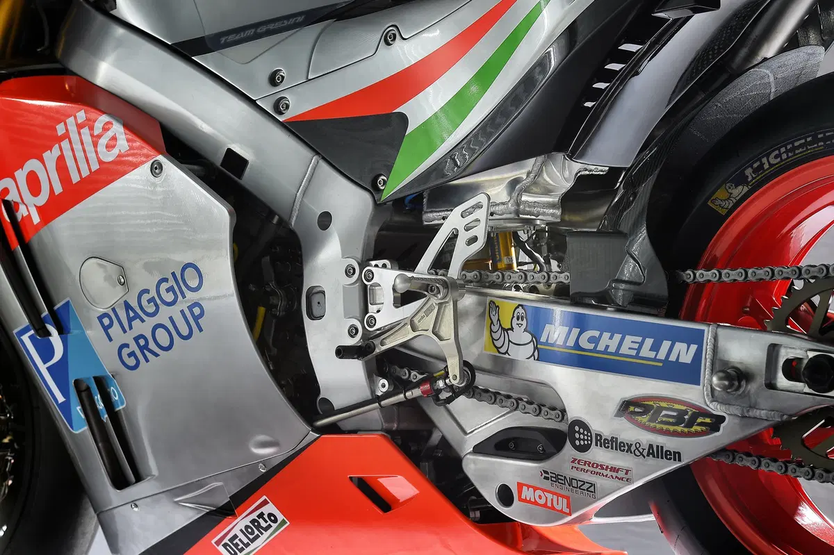 MotoGP. Presentata l'Aprilia  RS-GP 2016  (21)