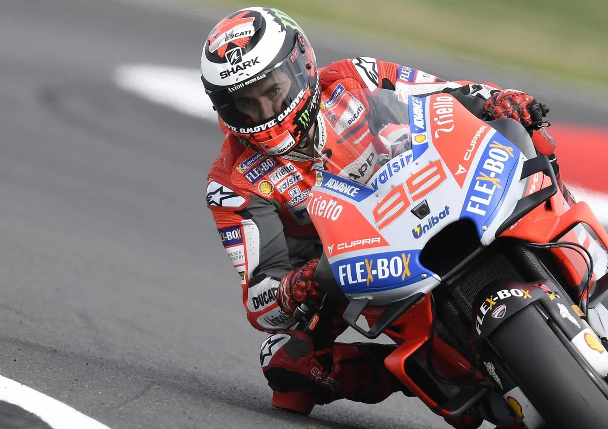 MotoGP 2018. Lorenzo in pole a Silverstone