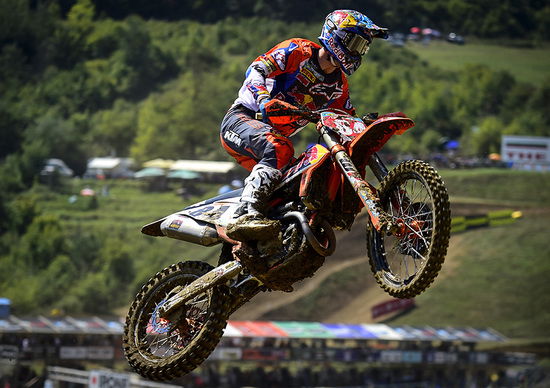 MX 2018. Herlings vince la manche di qualifica in Bulgaria. Cairoli 5°